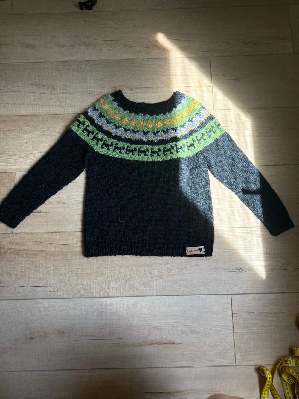 Kids Icelandic Wool Sweater with 'Made with ♥' Leather Patch Size 7
